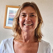 Dr Kerri Spooner